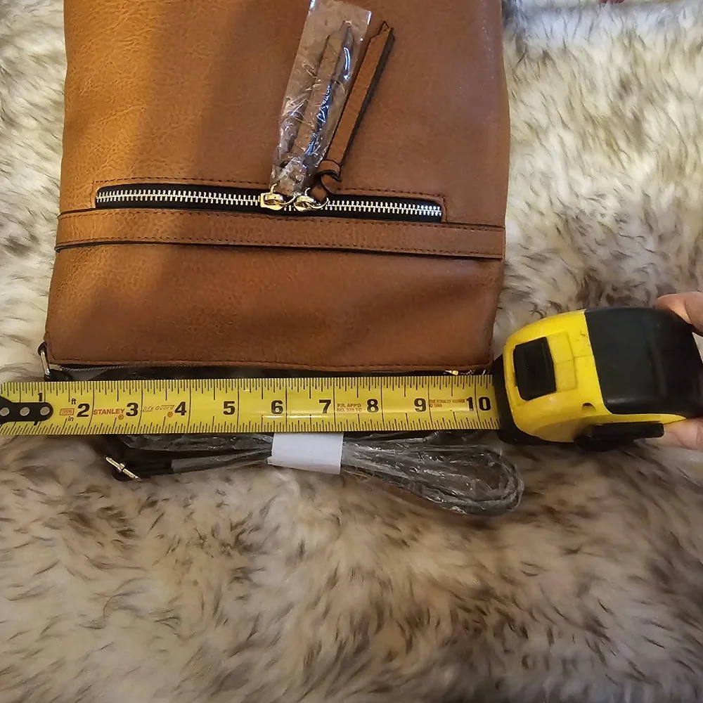 BRAND NEW COGNAC/CARMEL CROSSBODY BAG/ HANDBAG